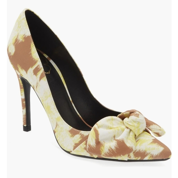 TED BAKER Ryana Tapestry Pointed Toe Bow Pump SZ 40 - Picture 1 of 8
